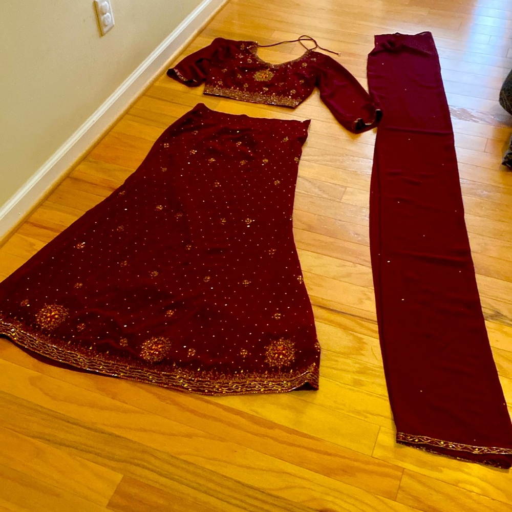 Burgundy and Copper Embroidery Maxi Skirt M/L